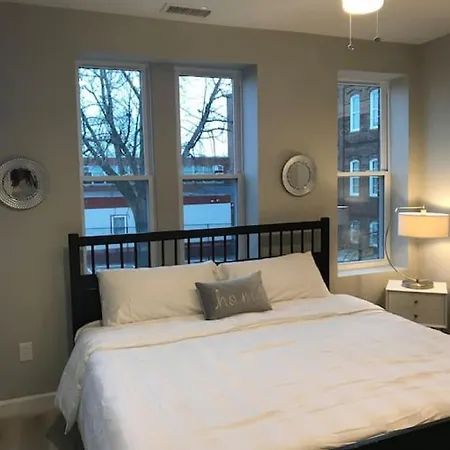 Home Away Home - Chic 2 Bedroom Capitol Hill Dc Washington Exterior photo